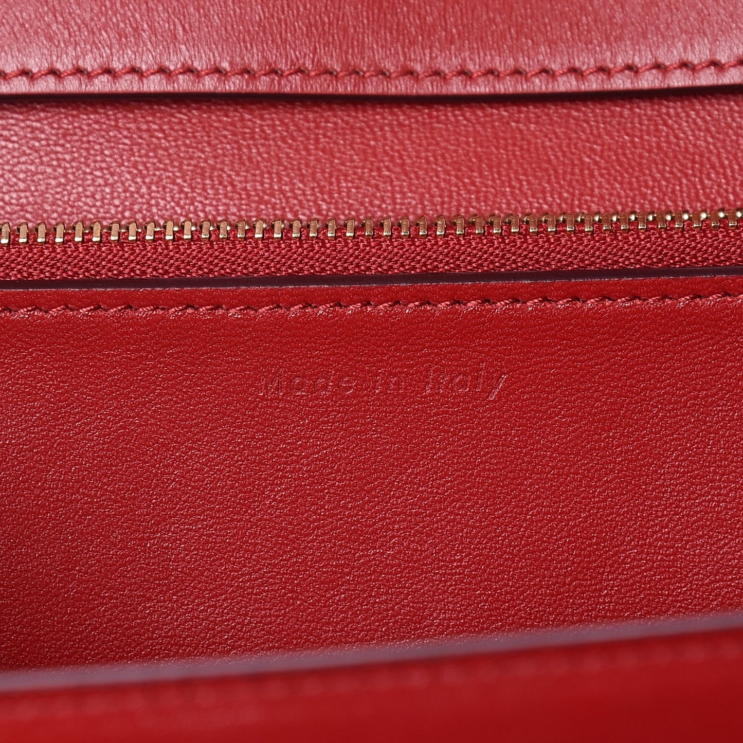 Box Calfskin Medium Classic Box Flap Bag Red