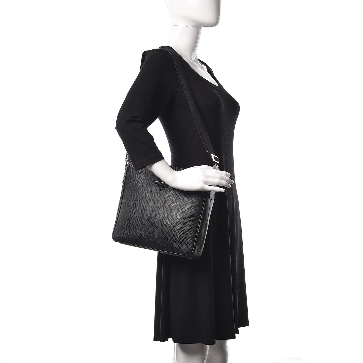 Saffiano Cuir Flat Messenger Bag Black