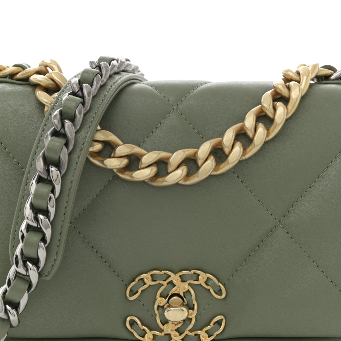 Lambskin Quilted Medium Chanel 19 Flap Green