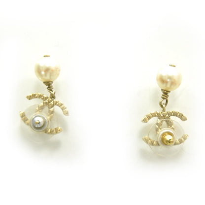 Chanel Quilted CC Pearl Dangle Earrings 4 of 4