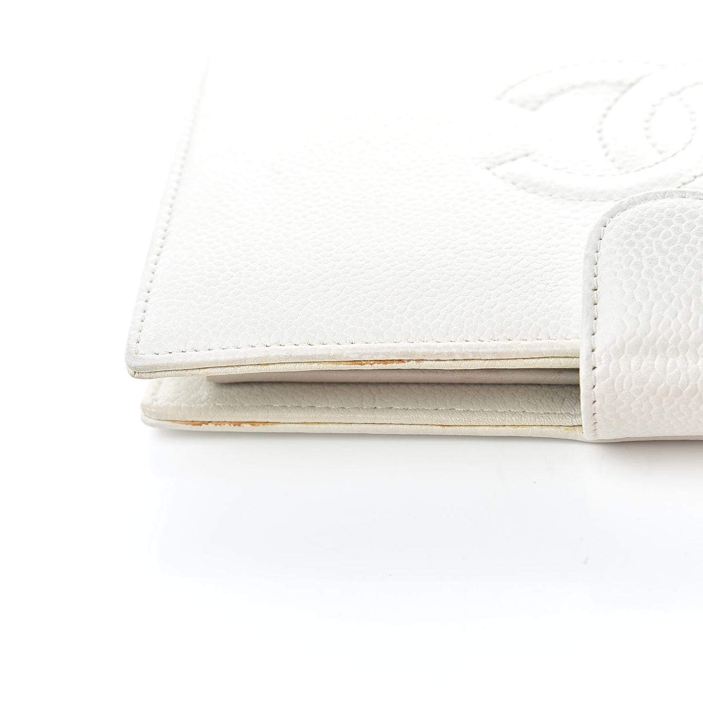 Caviar Timeless CC French Wallet White