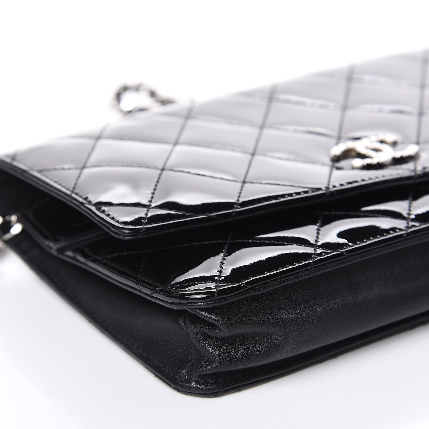 Patent Quilted Brilliant Wallet On Chain WOC Black