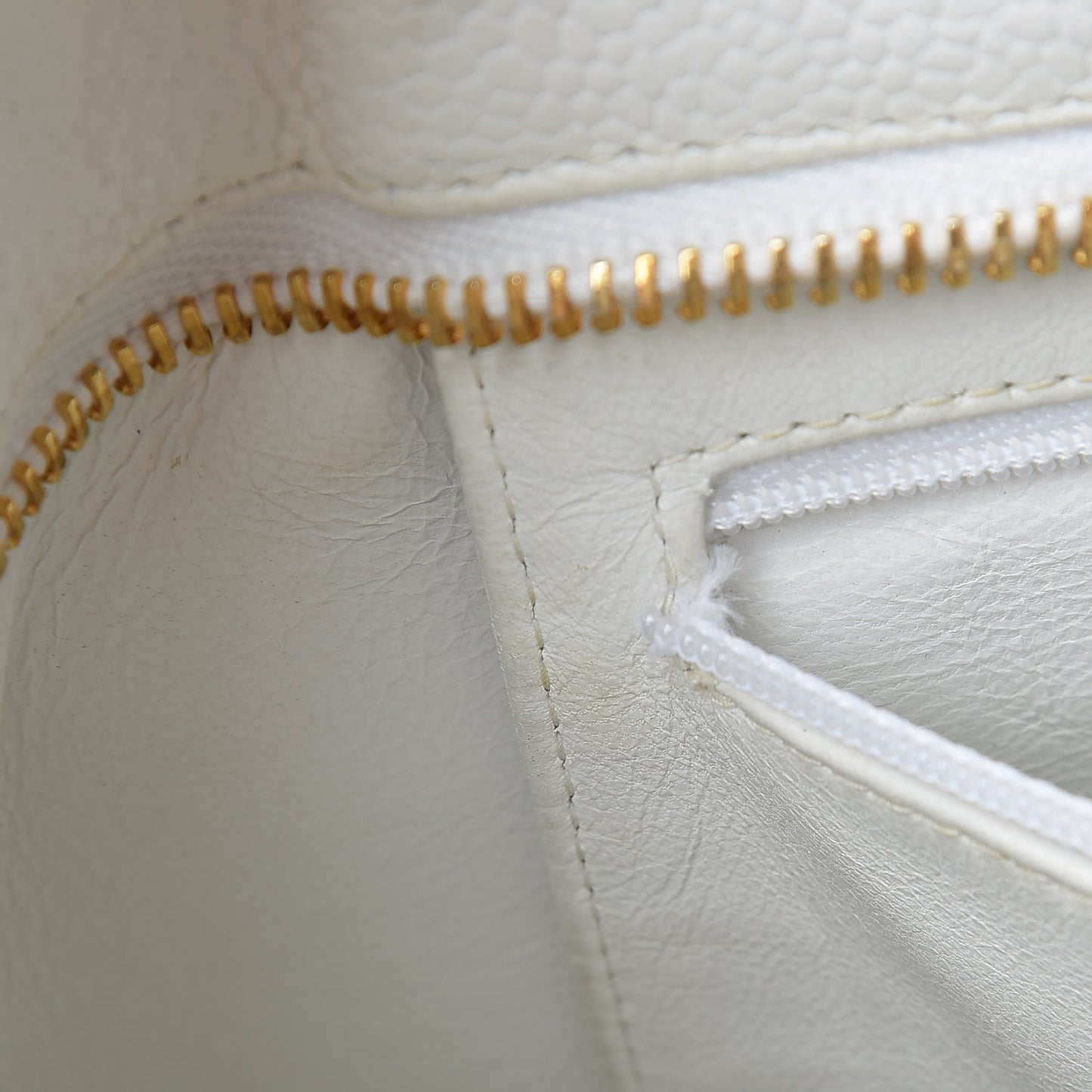 Caviar Quilted Medallion Tote White