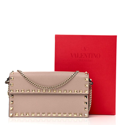 Valentino Garavani Pebbled Calfskin Rockstud Flap Wallet On Chain Poudre 9 of 9