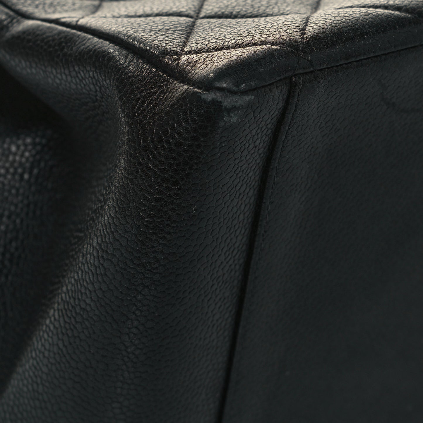 Caviar Quilted Grand Timeless Tote GTT Black