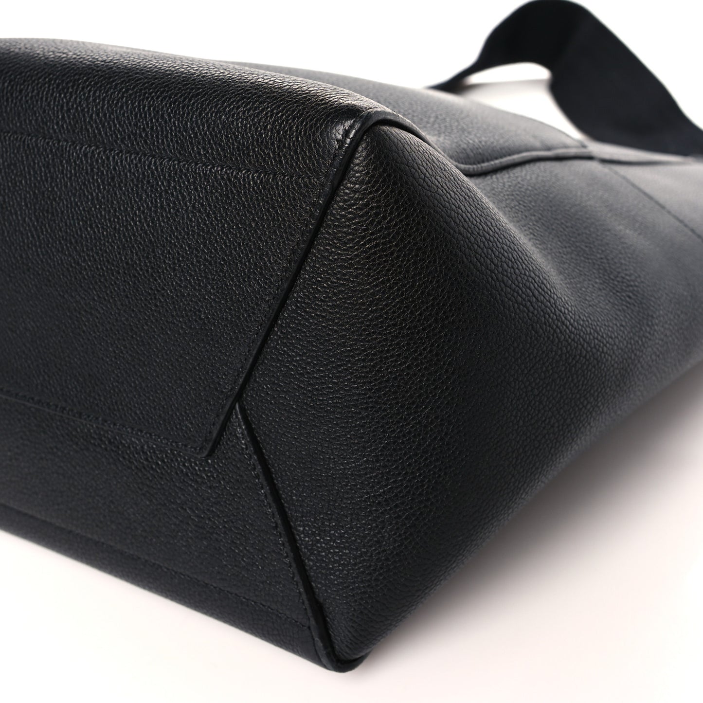 Soft Grained Calfskin Sangle Bucket Bag Black