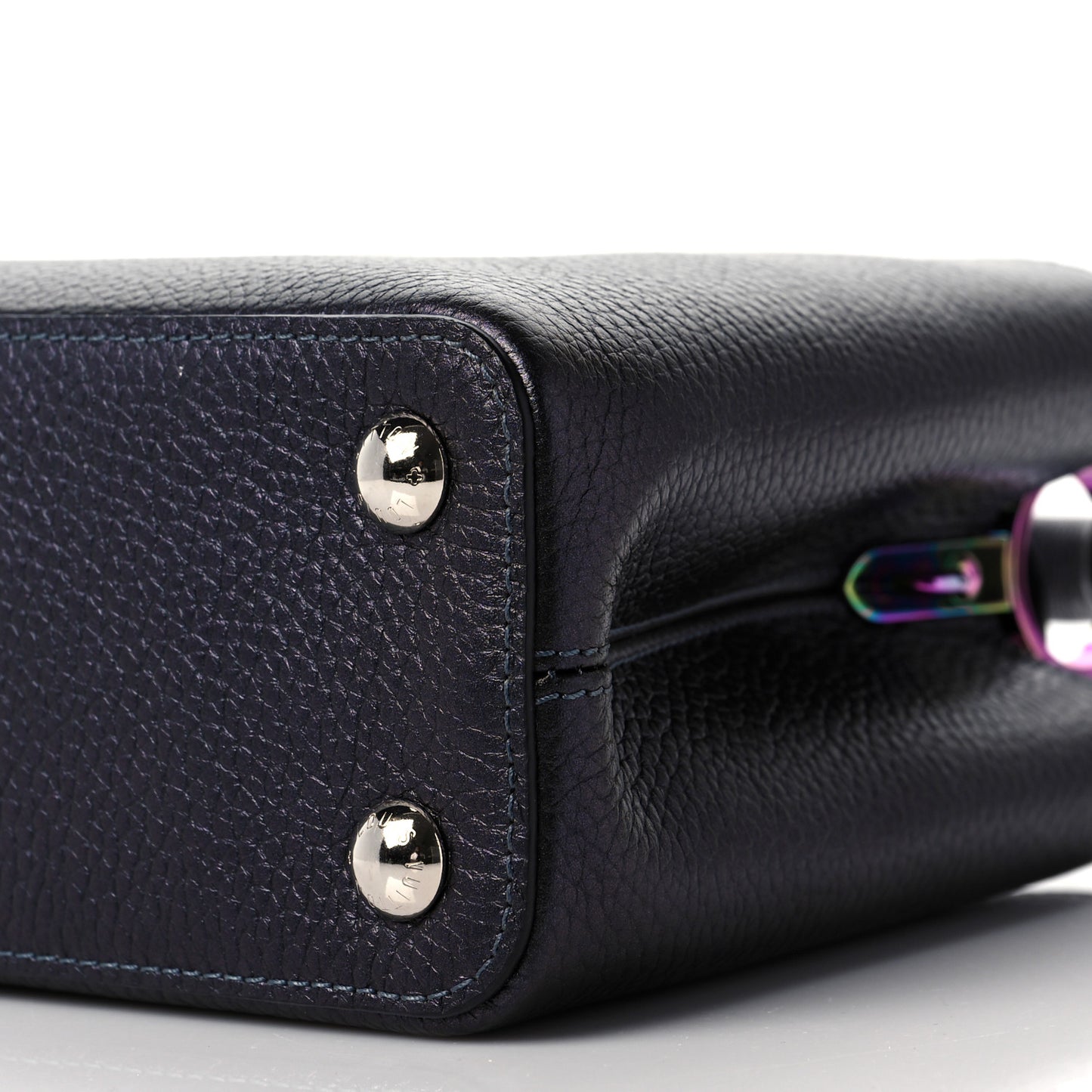 Taurillon Capucines BB Scarabeo Iridescent Black