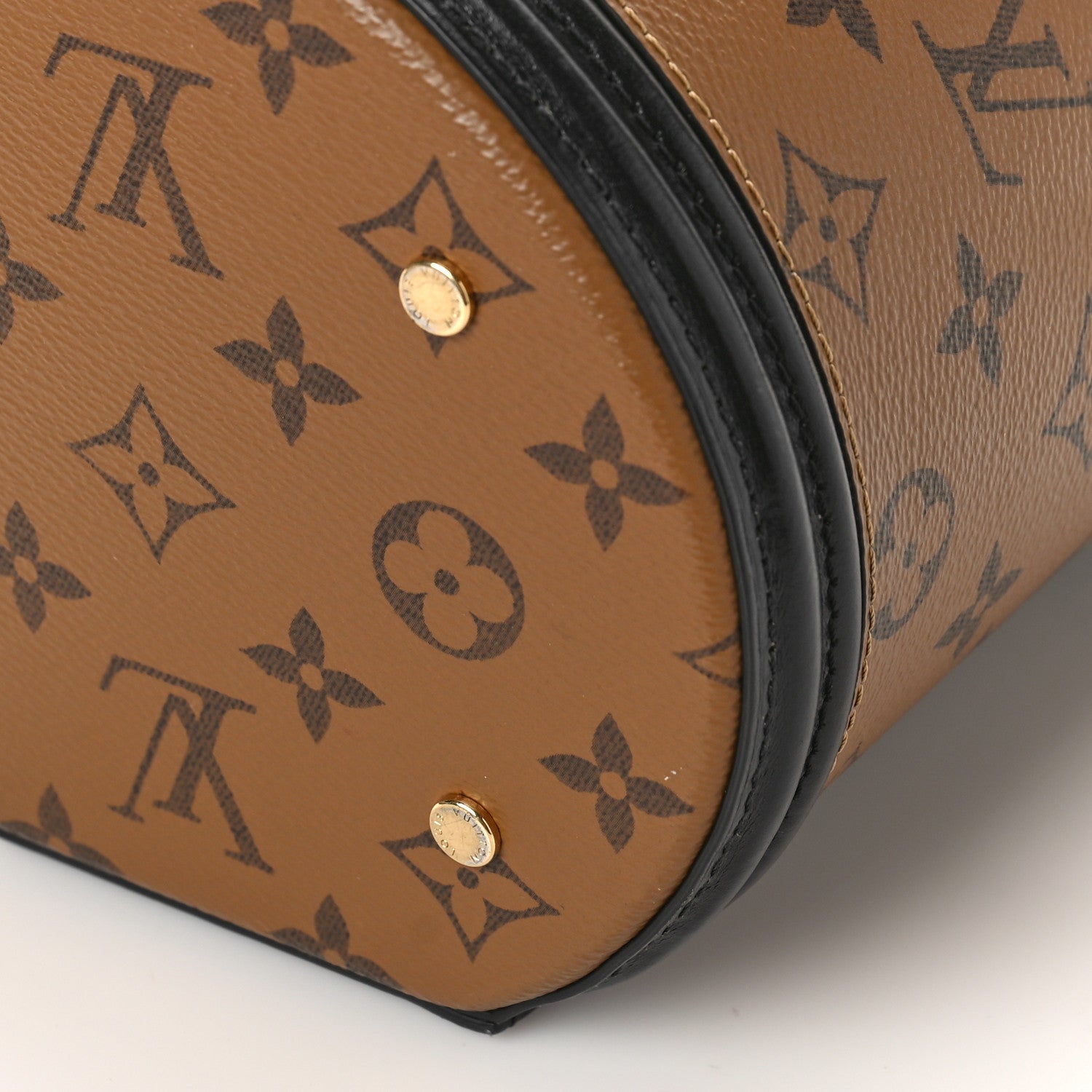 Louis Vuitton Reverse Monogram Cannes 8 of 8