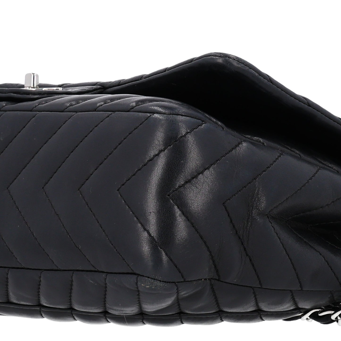 Lambskin Chevron Quilted Jumbo Single Flap Black