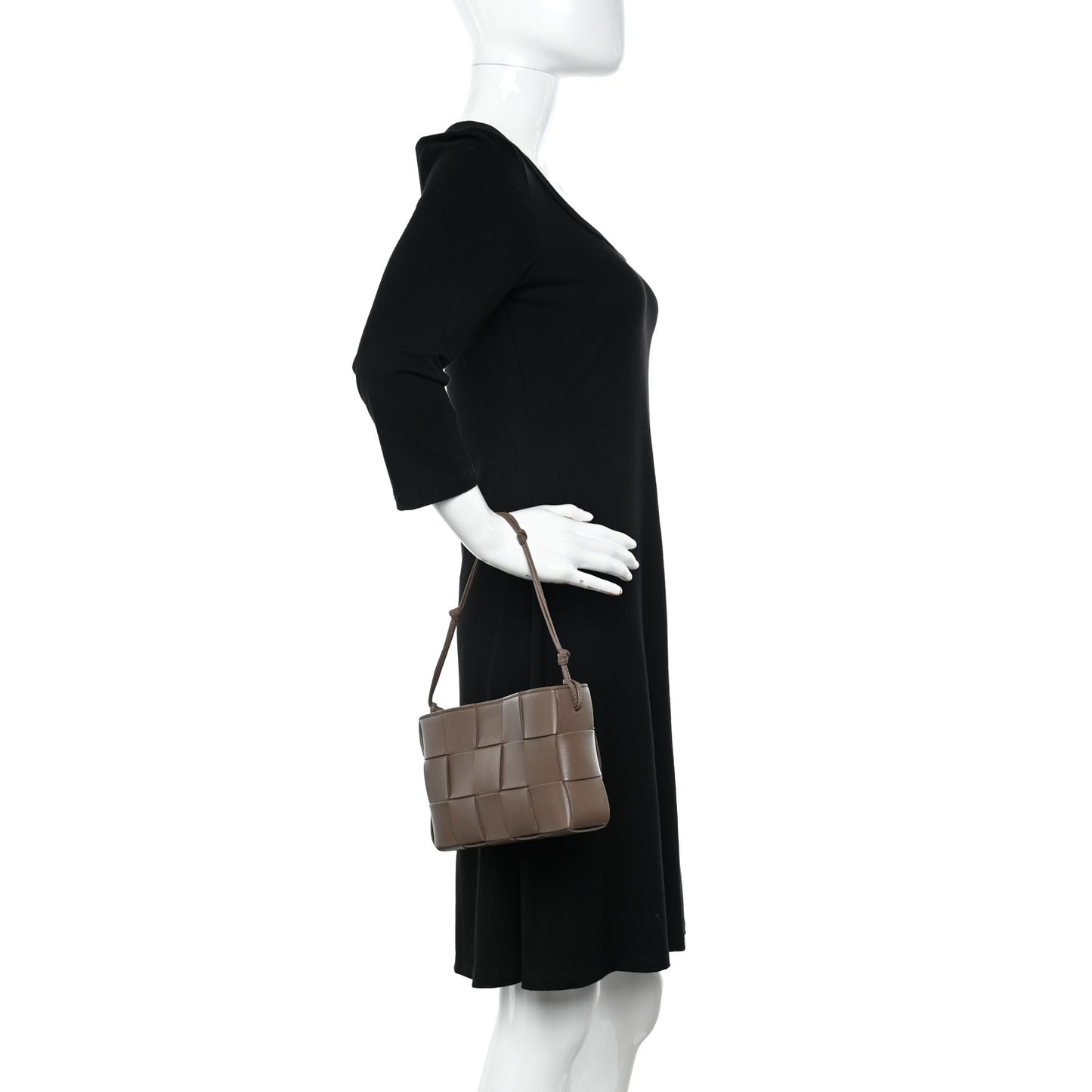 Calfskin Maxi Intrecciato Cassette Pouch On Strap Taupe Grey