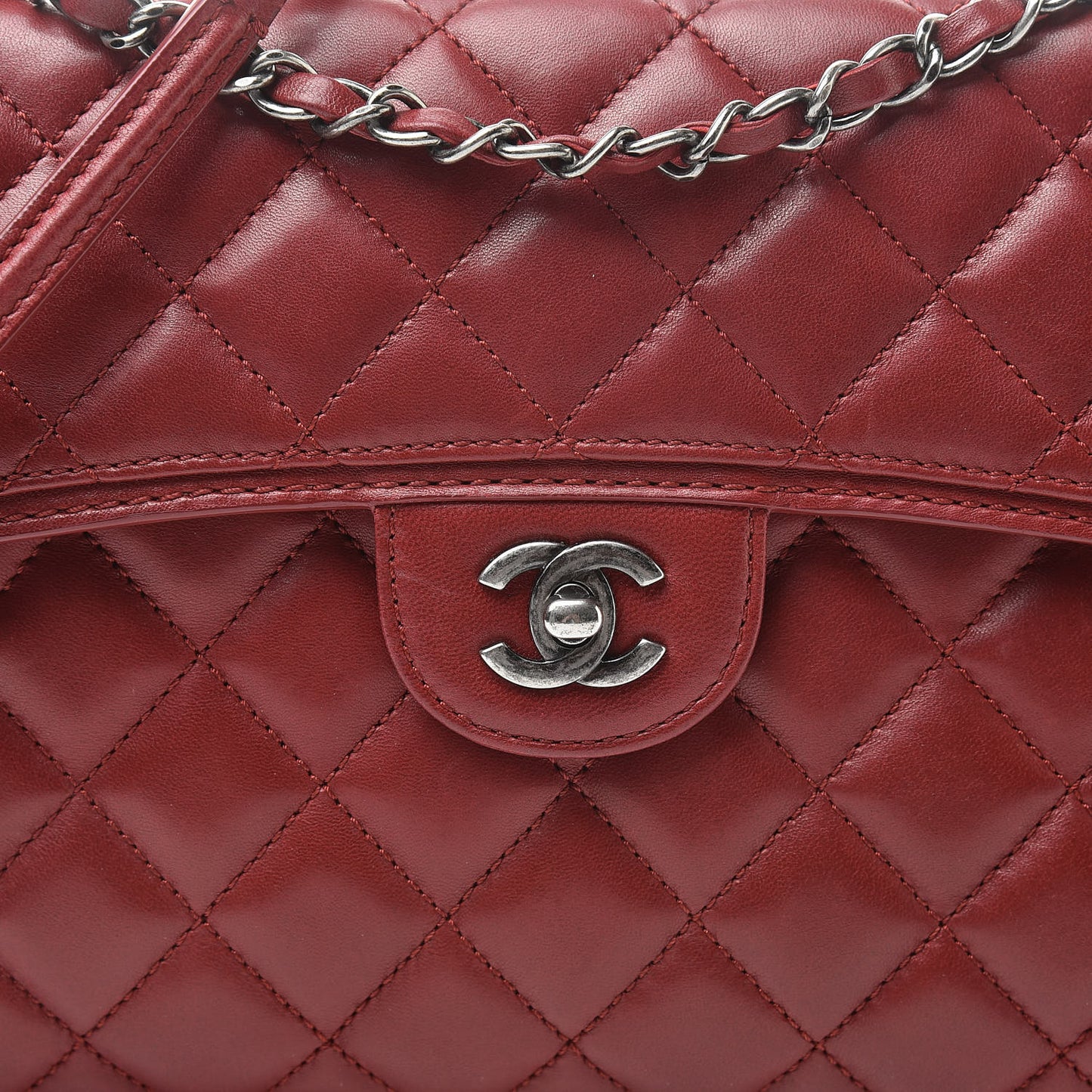 Lambskin Quilted Citizen Zip Flap Red