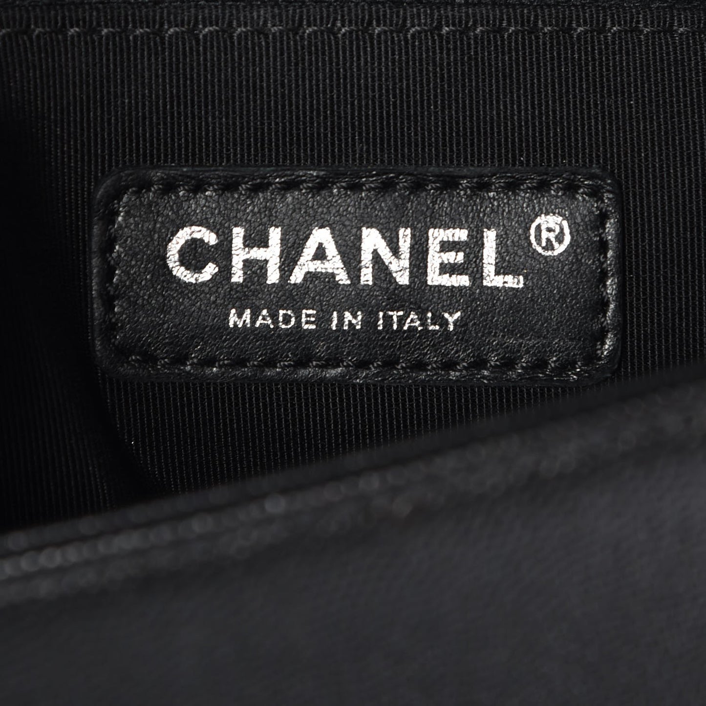 Caviar Quilted New Medium Boy Flap So Black