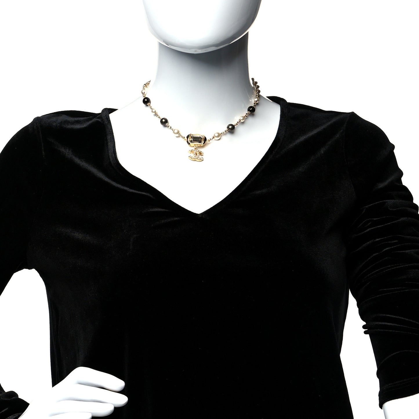 Graduated Pearl Crystal CC Short Necklace Gold Black Grey