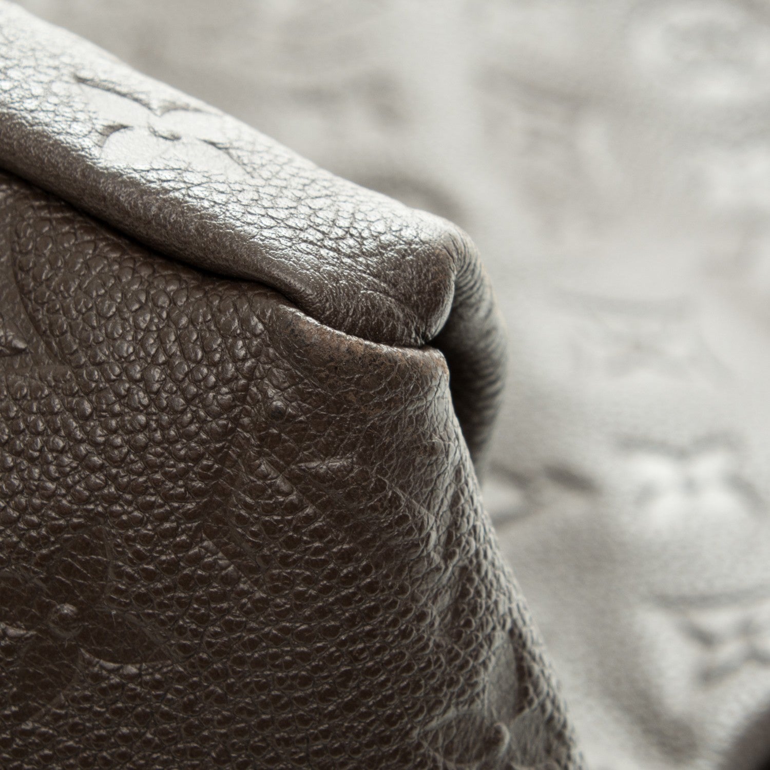 Louis Vuitton Empreinte Artsy MM Terre 10 of 12