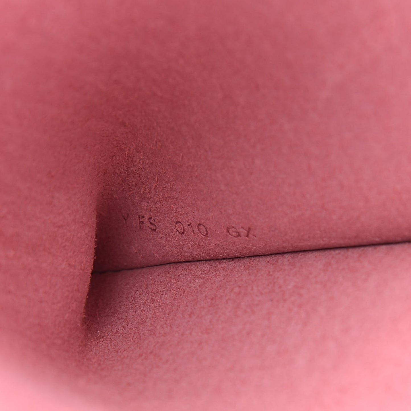 Epsom Tarmac PM Passport Holder 5P Pink