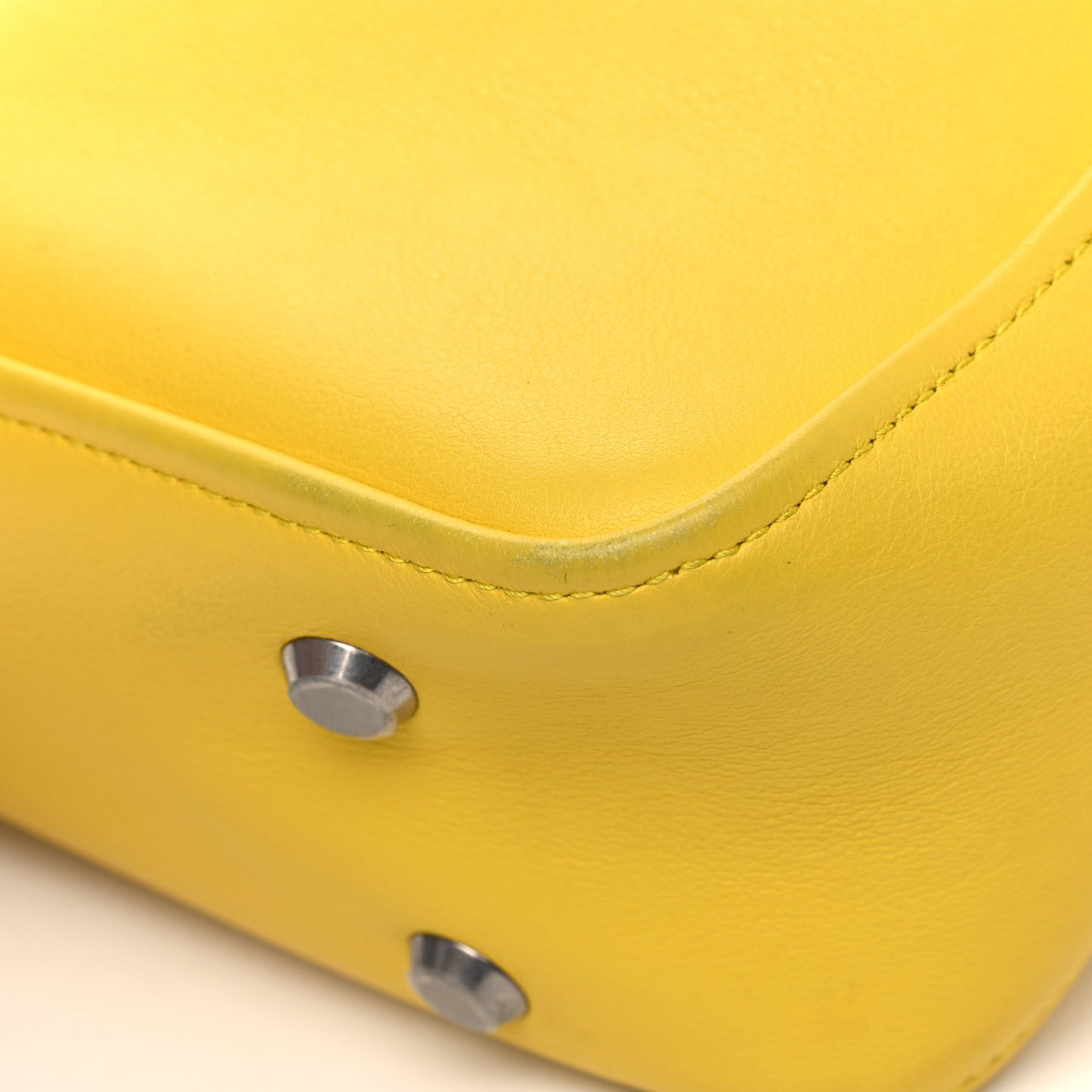 Shiny Day Calfskin Logo S Triangle Duffle Jaune Black