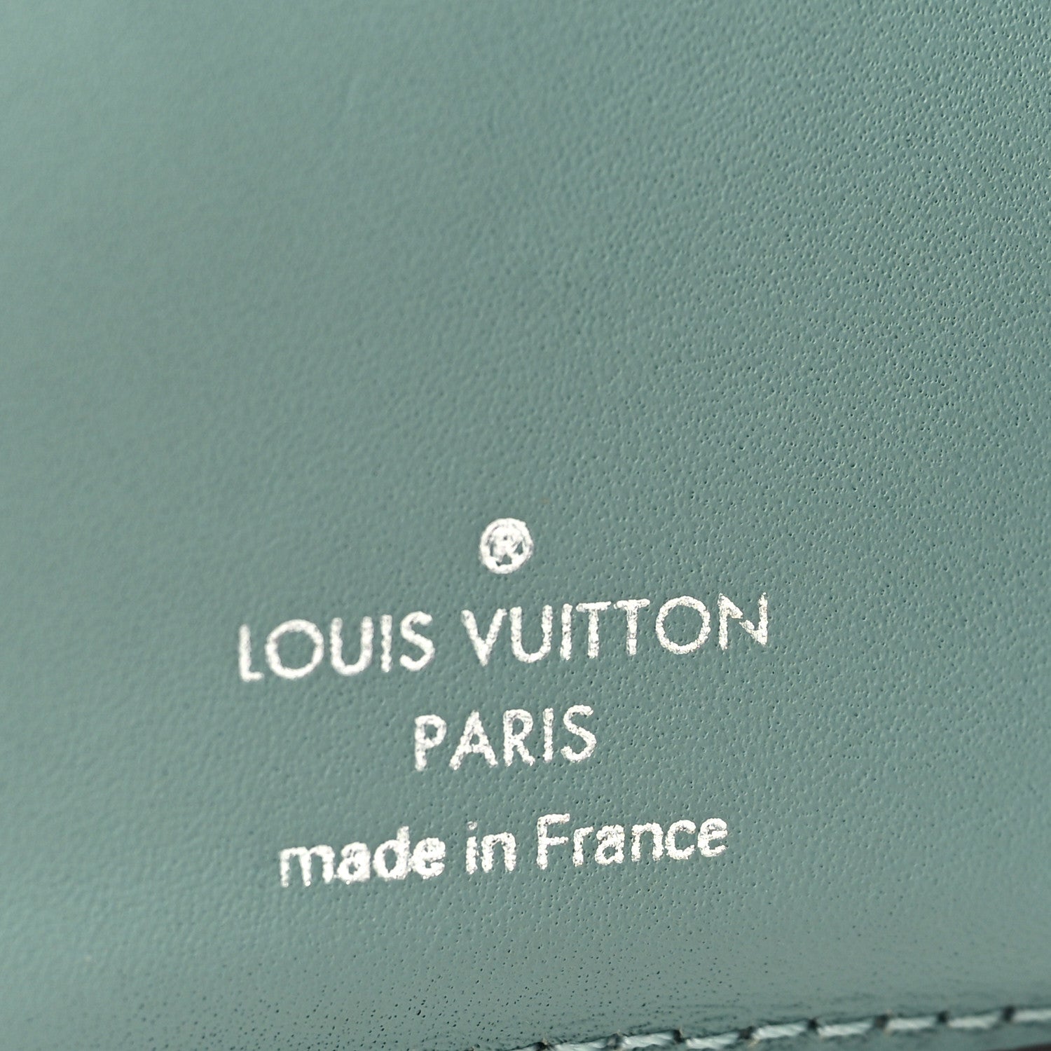 Louis Vuitton Mahina Clea Wallet Vert Lagon 6 of 7