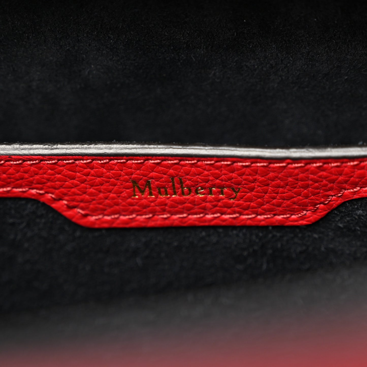 Classic Grain Calfskin Small Bayswater Zip Tote Scarlet