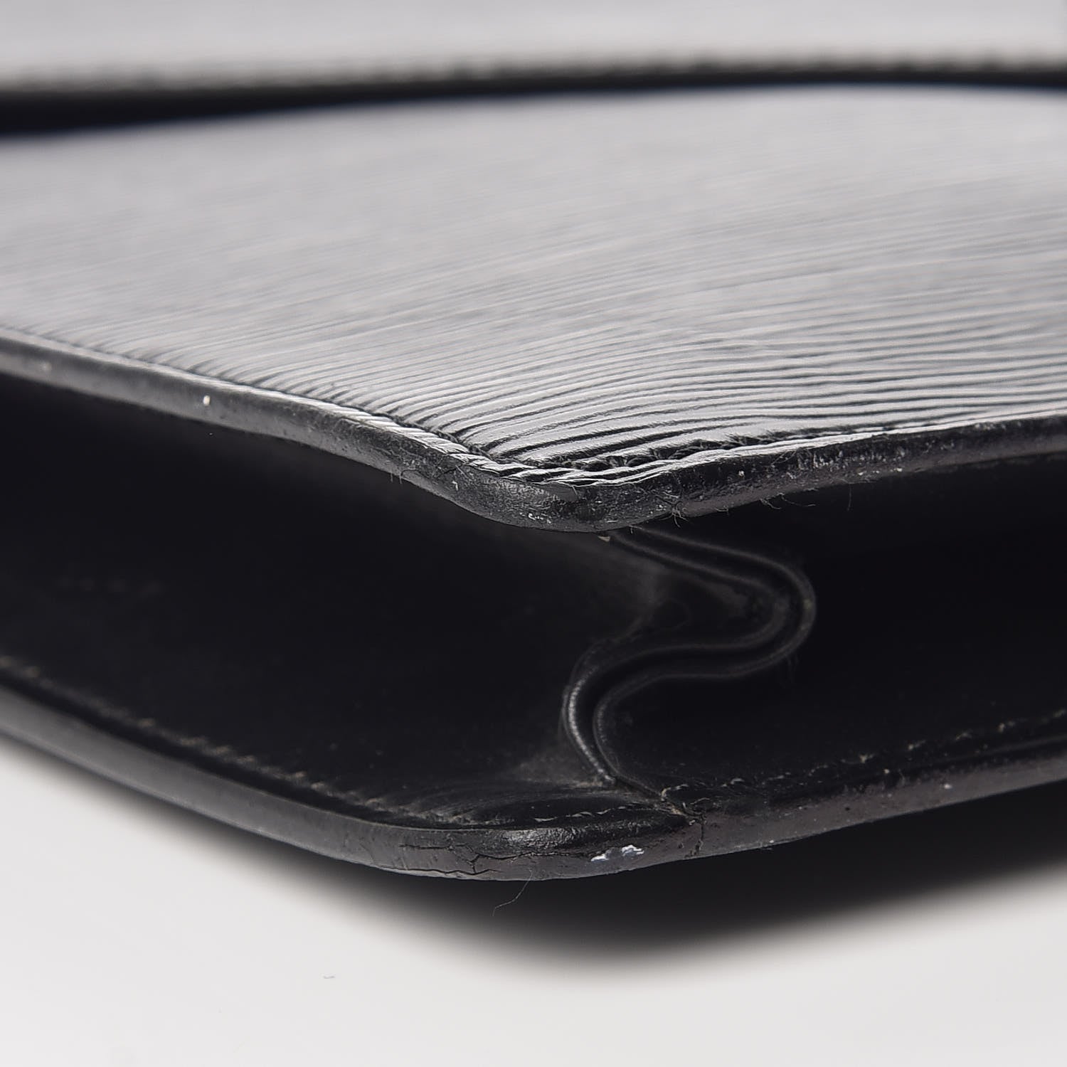 Louis Vuitton Epi Porte-Documents Bandouliere Black 7 of 20