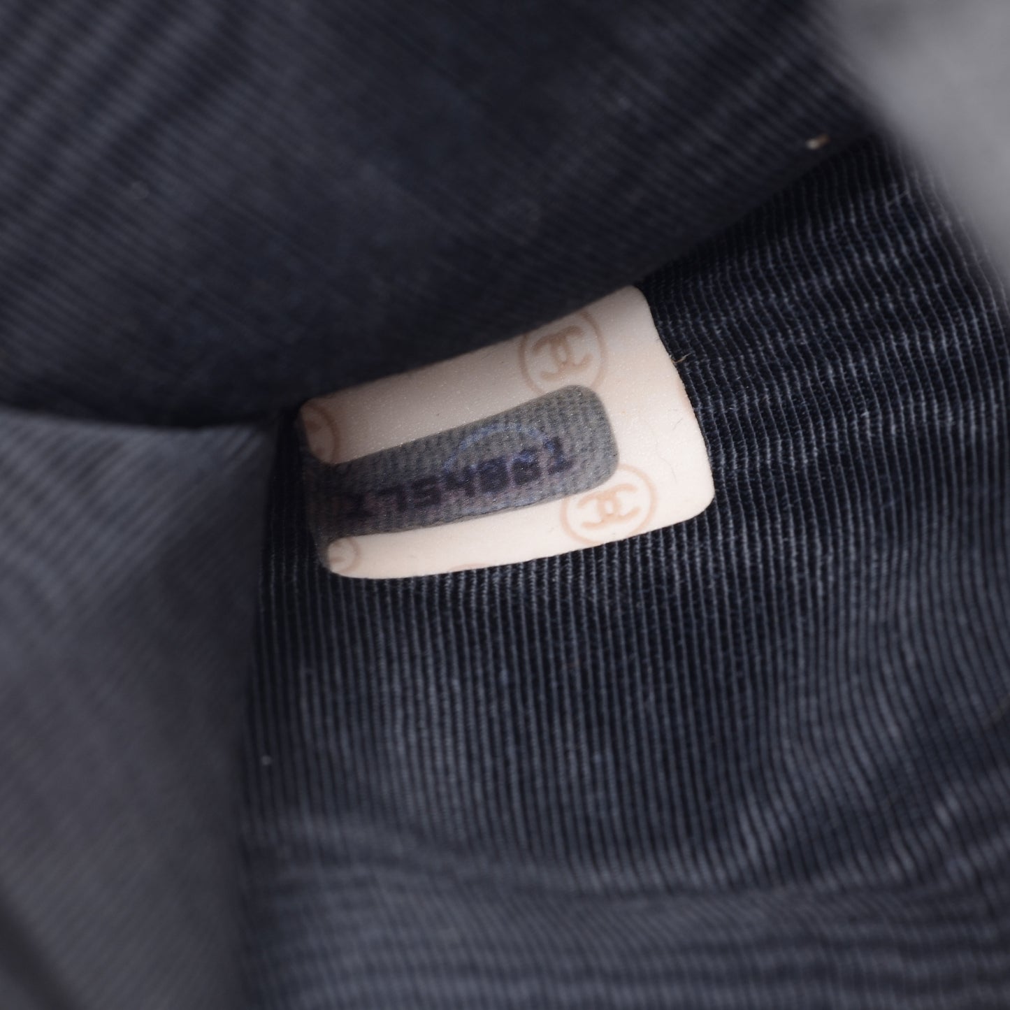 Calfskin Diamond Stitched CC Card Holder Black