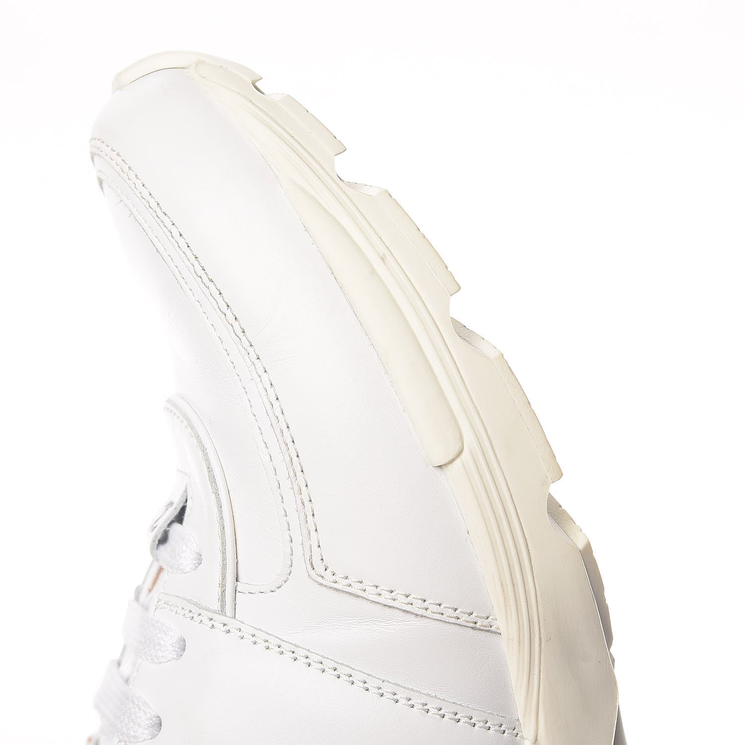 Chanel Calfskin Laminated Womens CC Sneakers 38 White Black 16 of 18