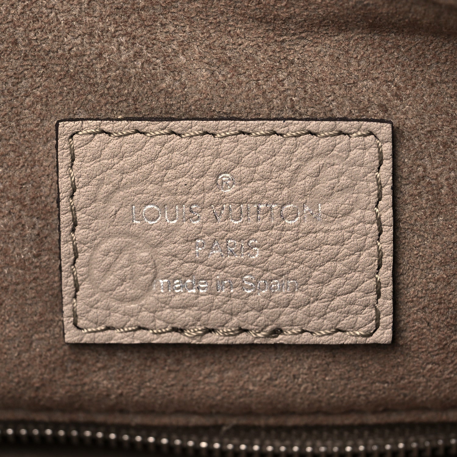 Louis Vuitton Mahina Beaubourg Hobo MM Galet 7 of 7