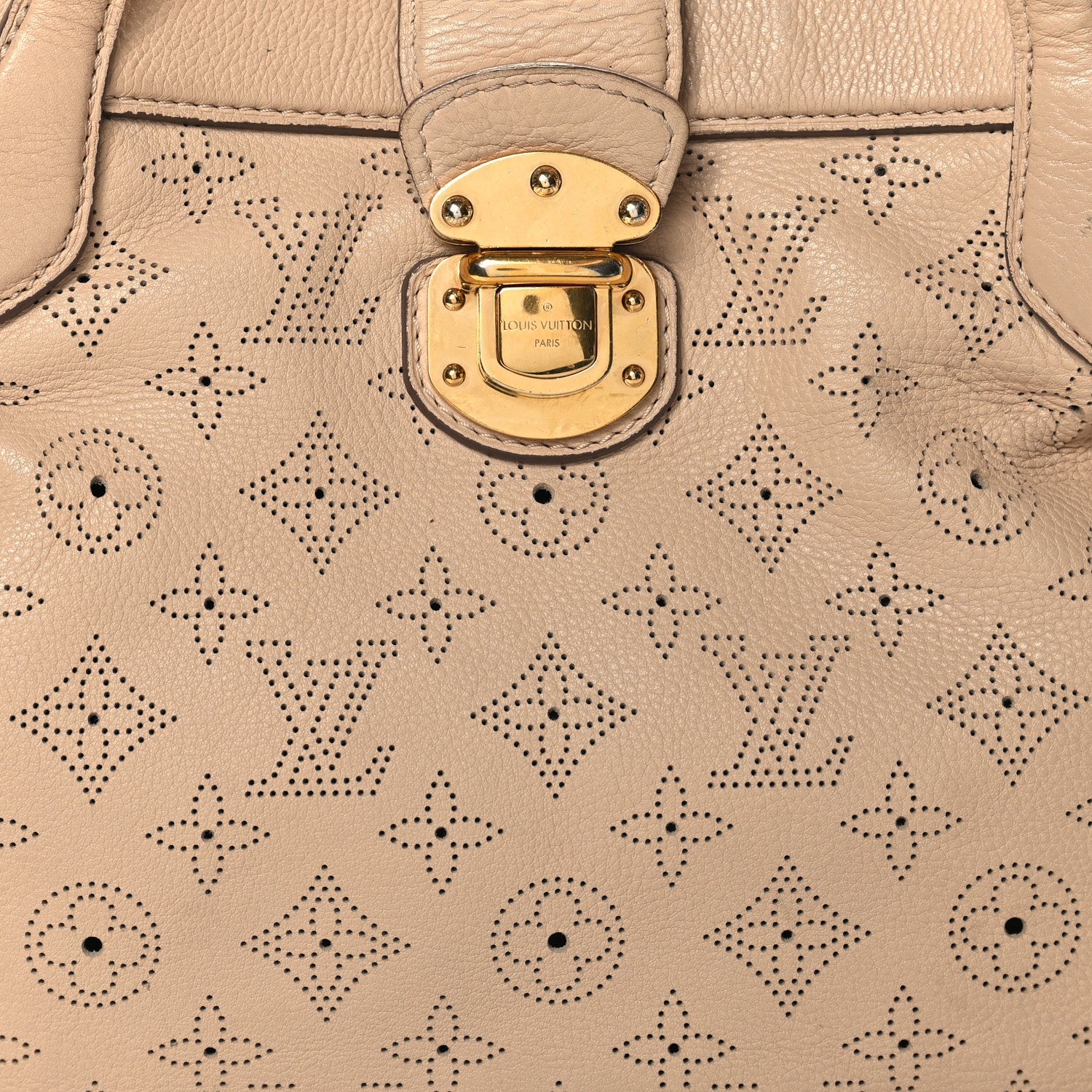Louis Vuitton Mahina Cirrus PM Coquille 8 of 15