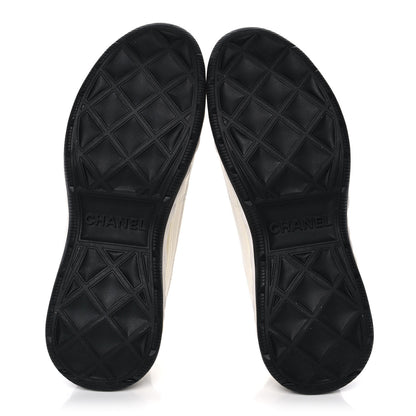 Chanel Velvet Calfskin Mixed Fibers CC Sneakers 38.5 Ivory Black 5 of 9