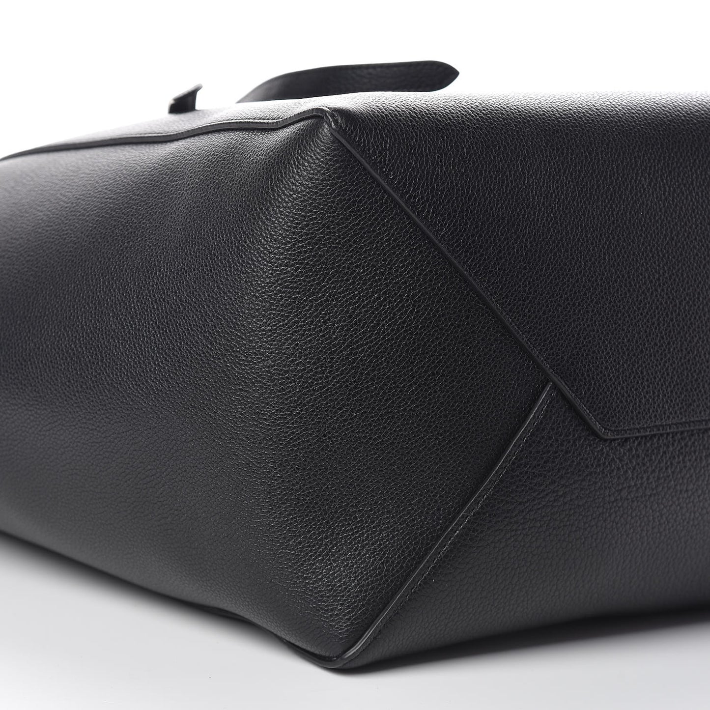 Soft Grained Calfskin Medium Belt Cabas Phantom Black