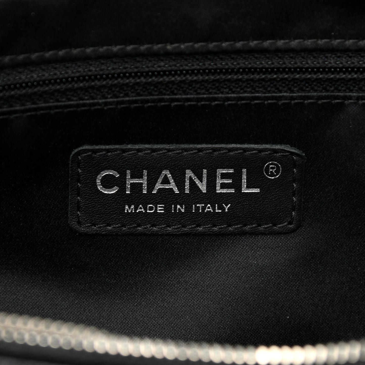 Caviar Quilted XL Grand Shopping Tote GST Black