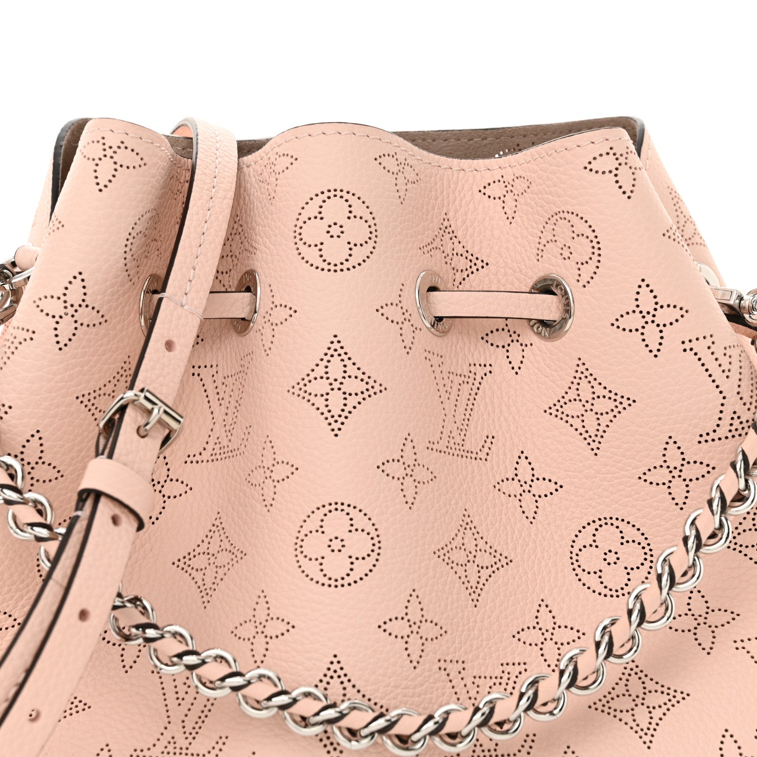 Louis Vuitton Mahina Bella Magnolia 9 of 12