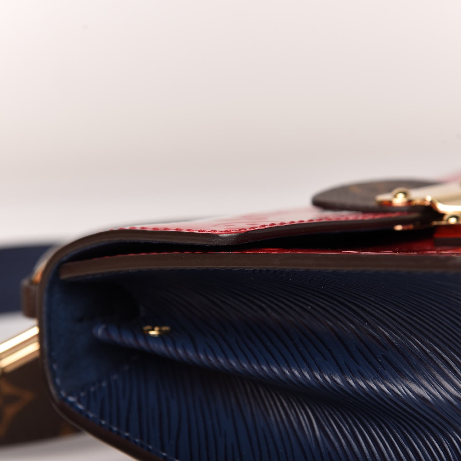 Louis Vuitton Vernis Epi Monogram Spring Street Scarlet 8 of 12
