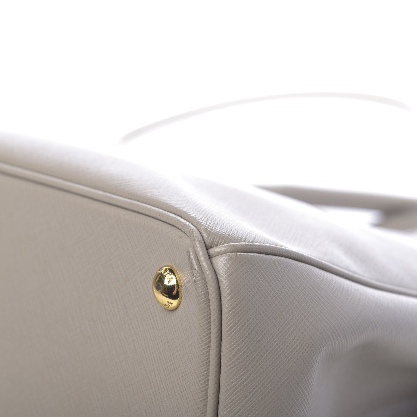 Saffiano Medium Galleria Double Zip Tote Pomice