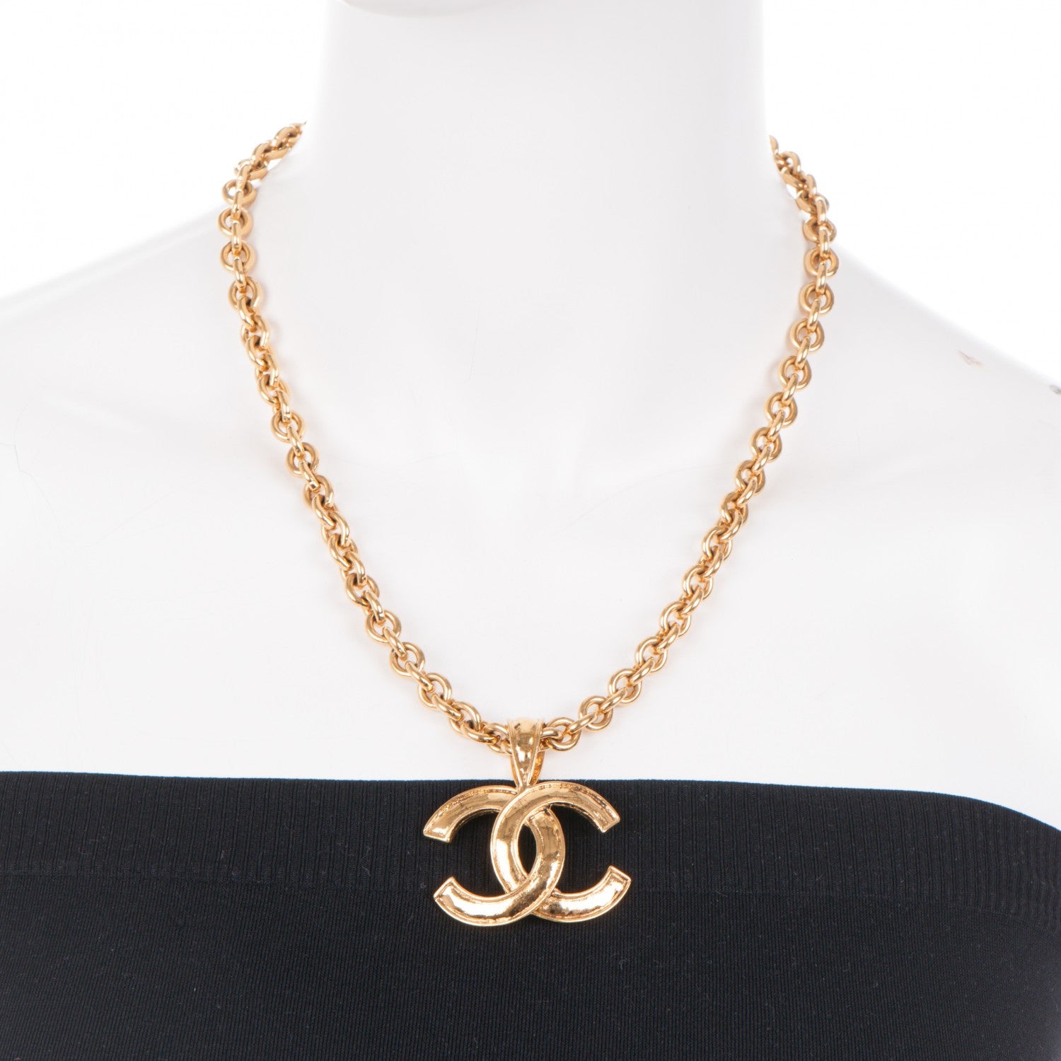 Chanel CC Pendant Necklace Gold 2 of 4