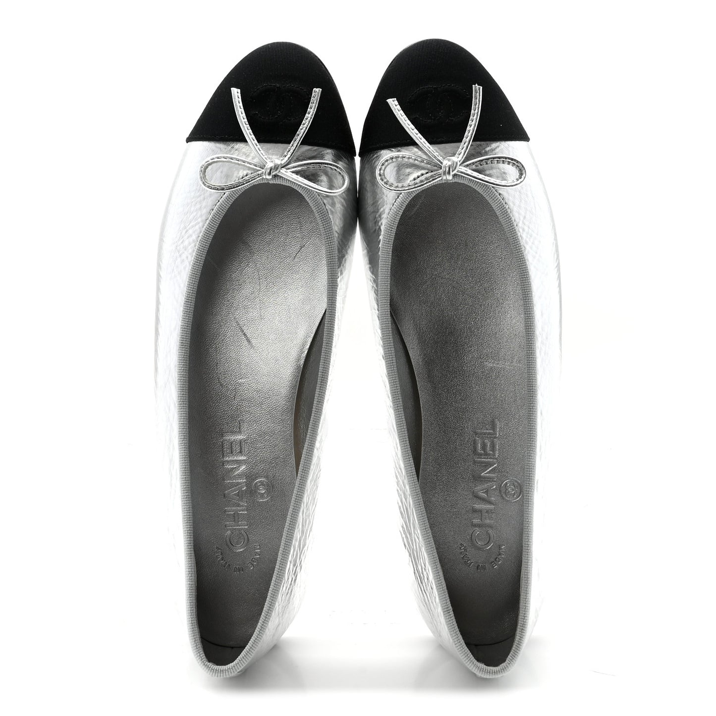 Laminated Crumpled Lambskin Grosgrain Cap Toe CC Ballerina Flats 40 Silver Black