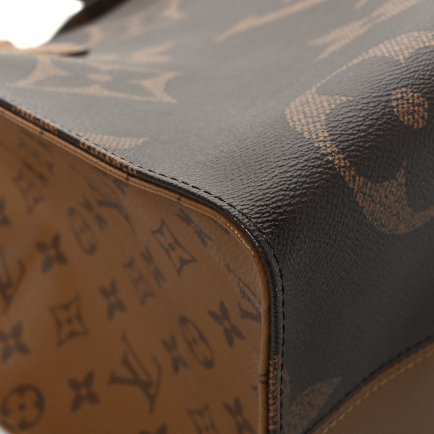 Reverse Monogram Giant Onthego GM