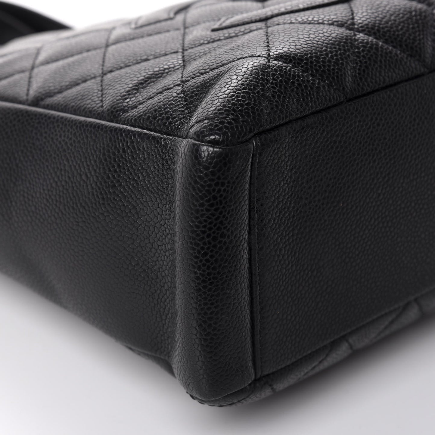 Caviar Quilted Petit Shopping Tote PST Black