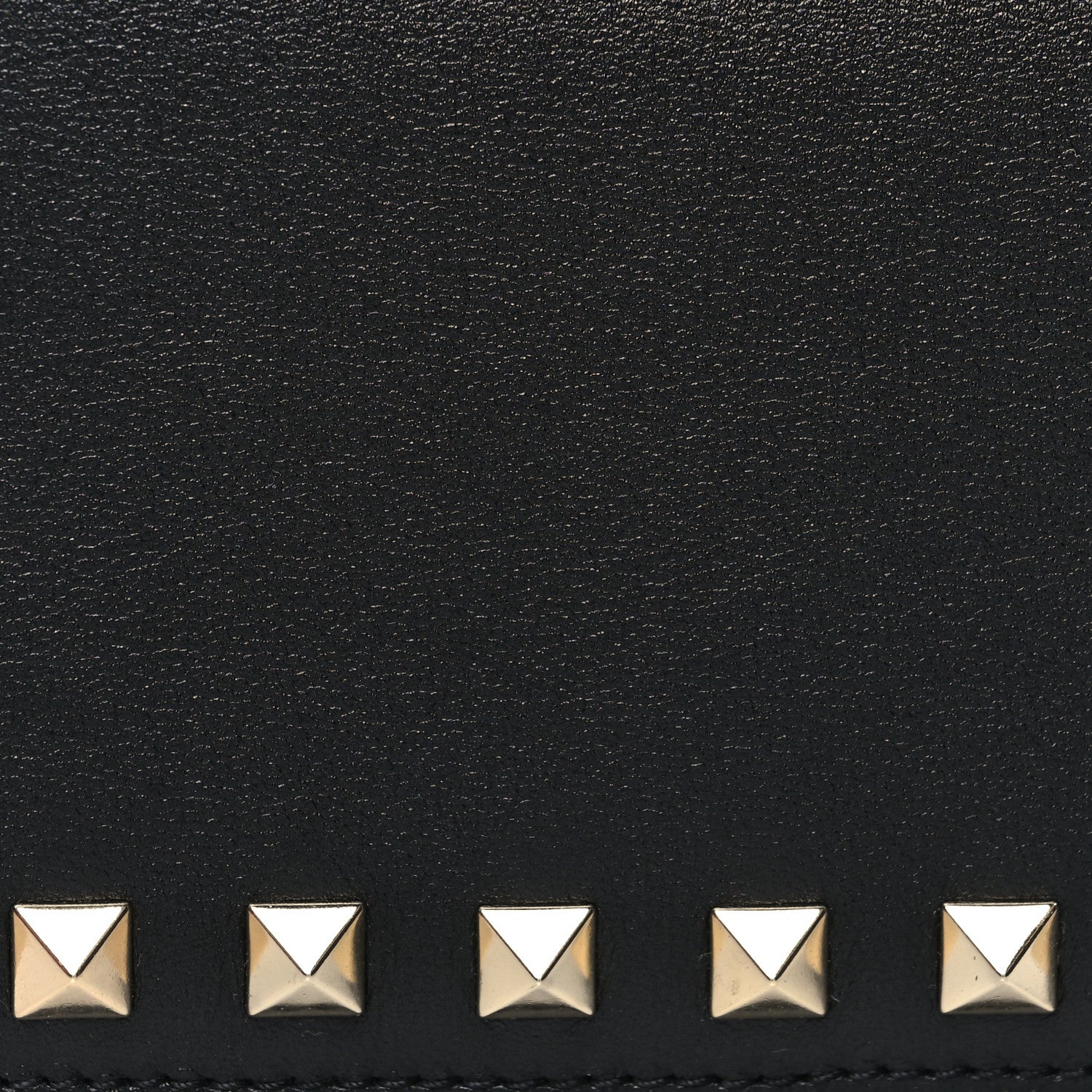 Valentino Garavani Calfskin Rockstud Bi-Fold Card Holder Black 8 of 8