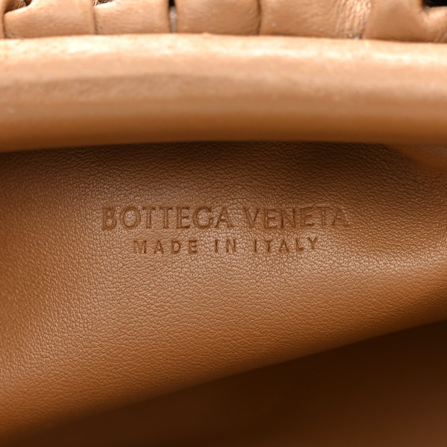 Butter Calfskin The Mini Pouch Cammello