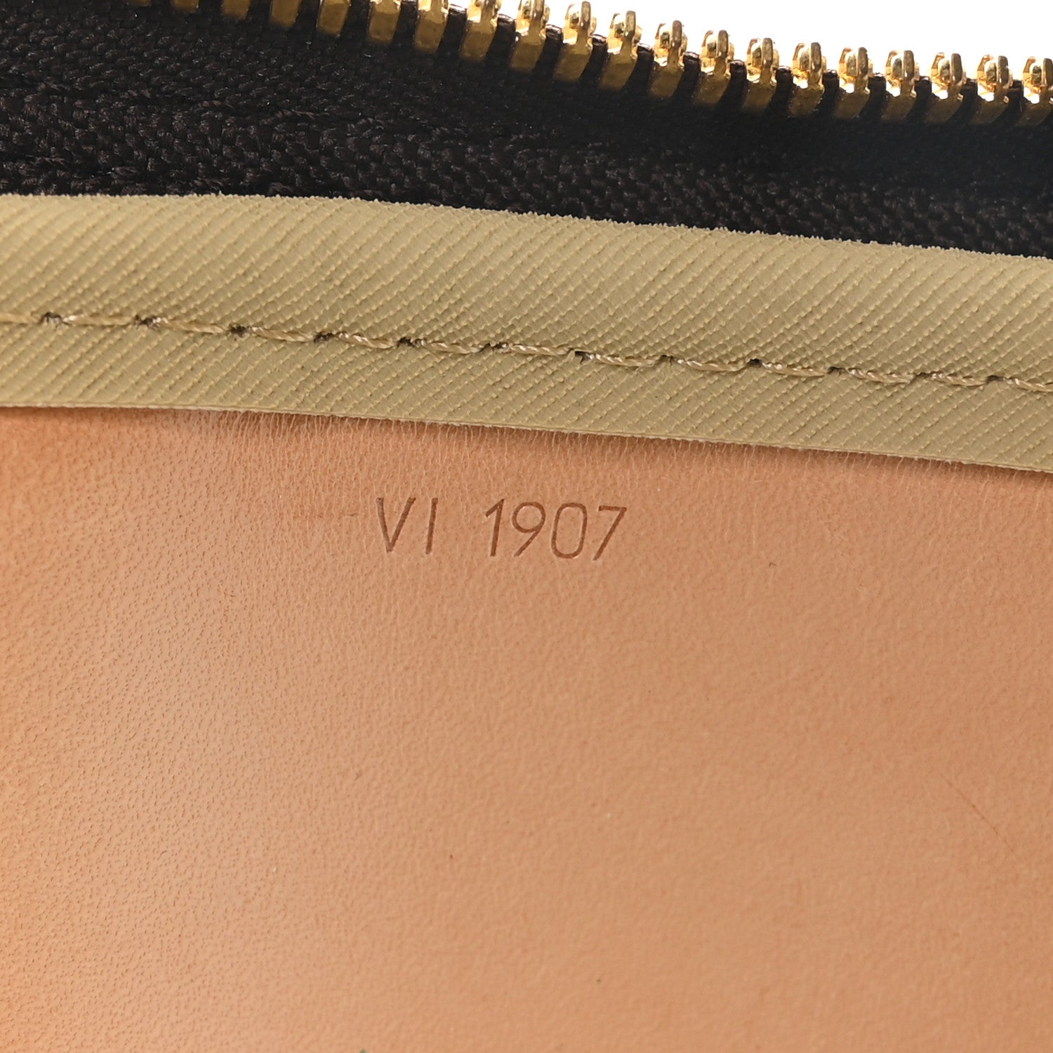 Louis Vuitton Monogram Alize 1 Compartment 6 of 9