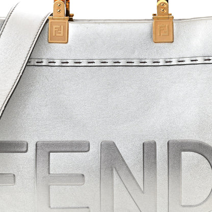 Fendi Vitello Catalan Mirror Plexiglass Logo Embossed Medium Fendi Sunshine Shopper Tote Argento 7 of 12
