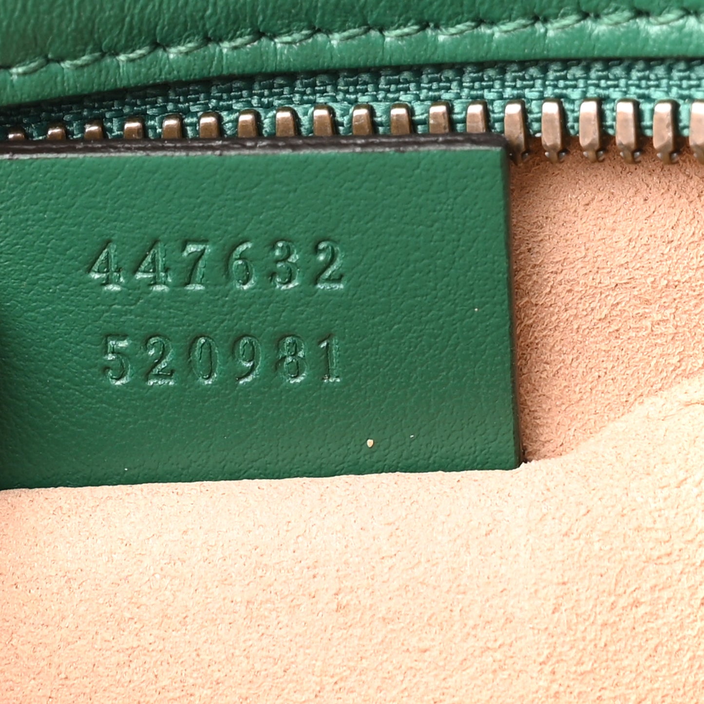 Calfskin Matelasse Small GG Marmont Chain Shoulder Bag Emerald Green