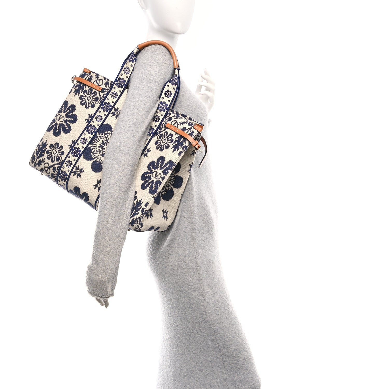 Valentino Garavani Jacquard Canvas Flower Vlogo Large Antibes Tote Ivory Navy Natural 2 of 10