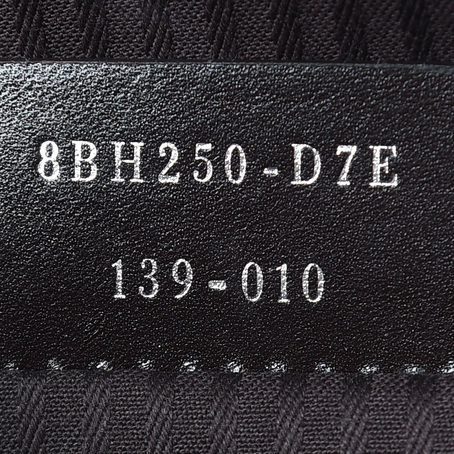 Fendi Vitello Elite Regular 2Jours Tote Caffe Noir 9 of 10
