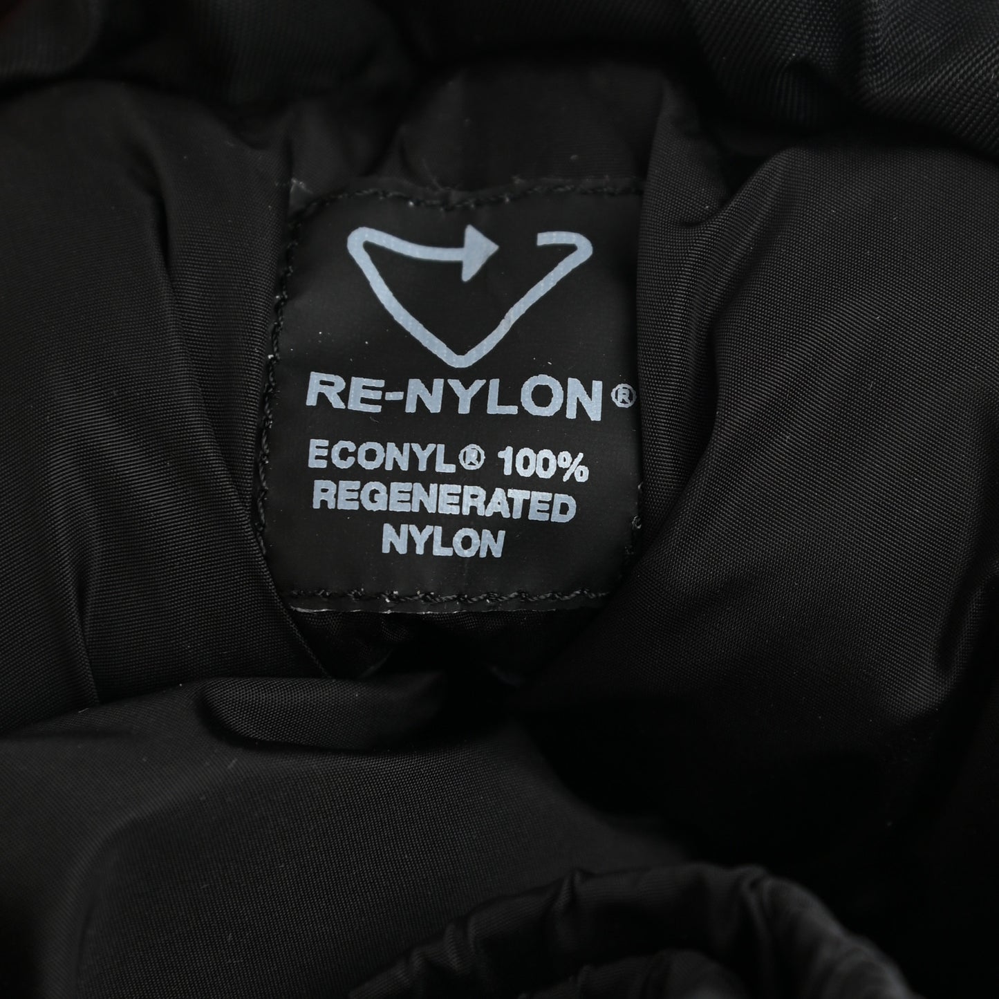 Re-Nylon Gabardine Rubber Triangle Logo Padded Monolith Drawcord 55mm Snow Boots 39.5 Black