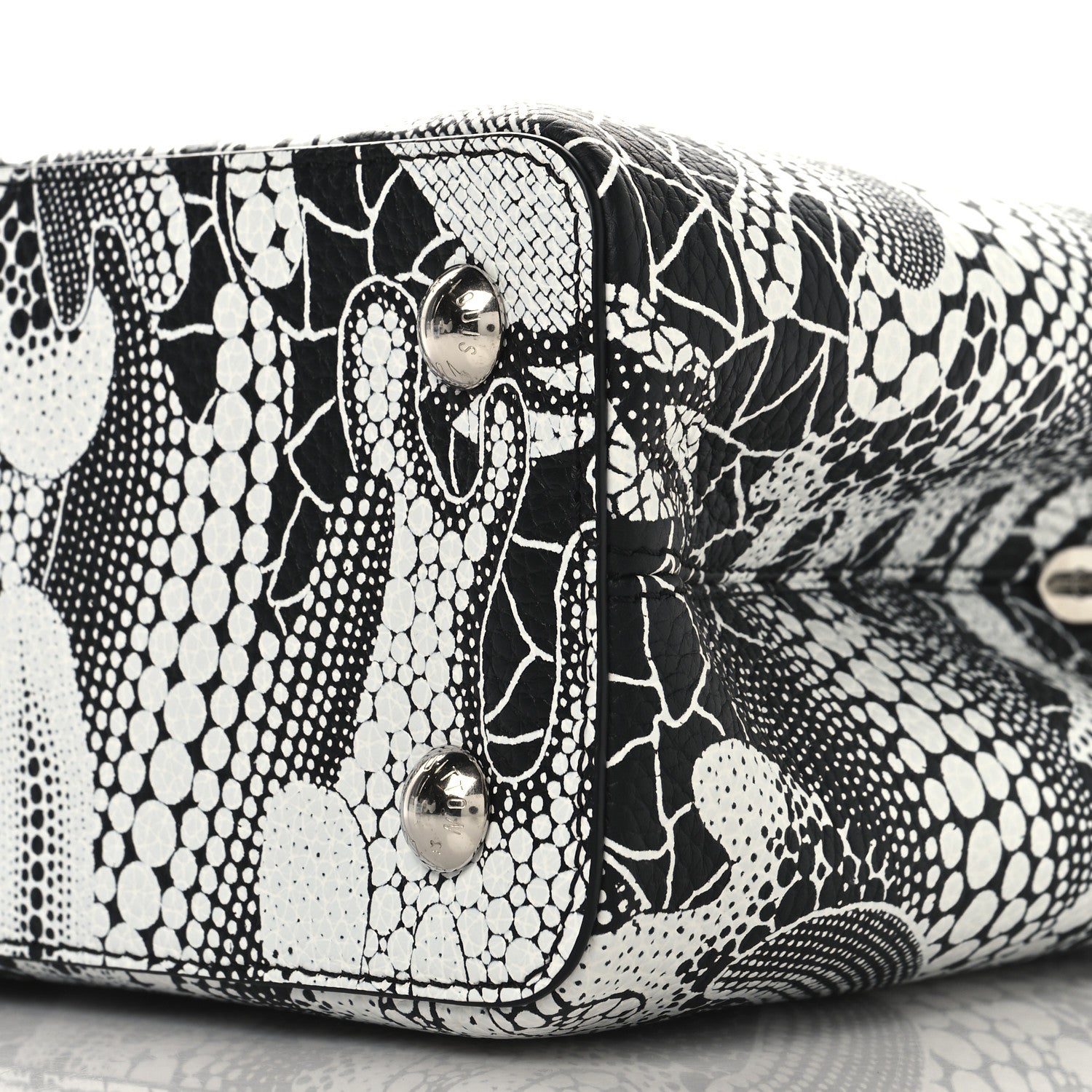 Louis Vuitton LV X YK Taurillon Psychedelic Capucines MM Black White 8 of 8
