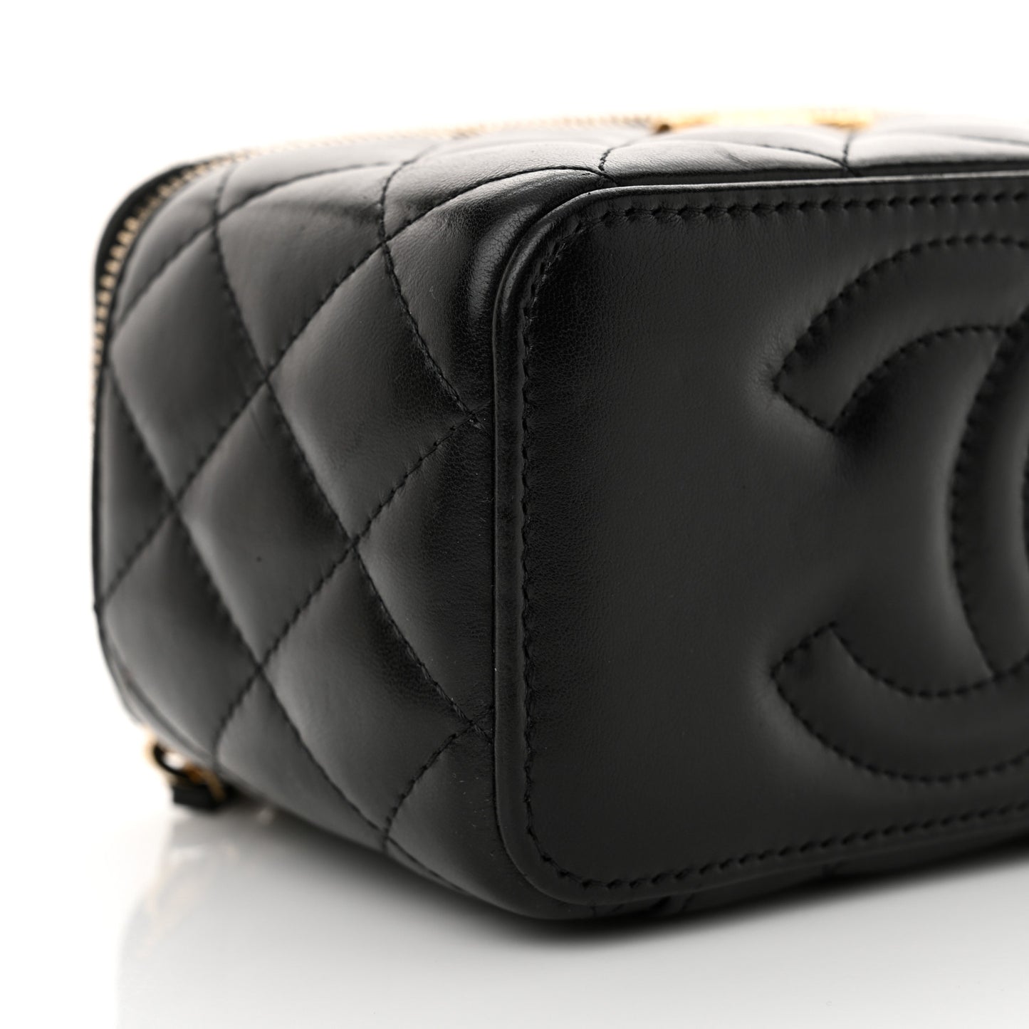 Lambskin Quilted Small Pillow Crush Vanity Case With Chain Black