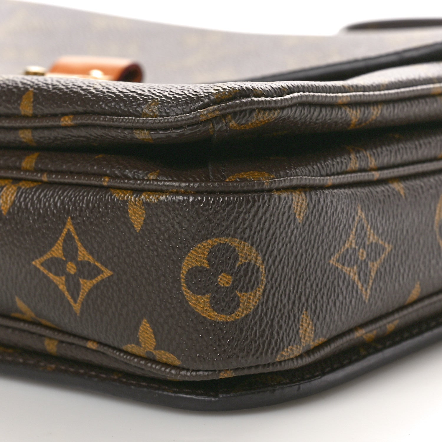 Louis Vuitton Monogram Pochette Metis 10 of 12