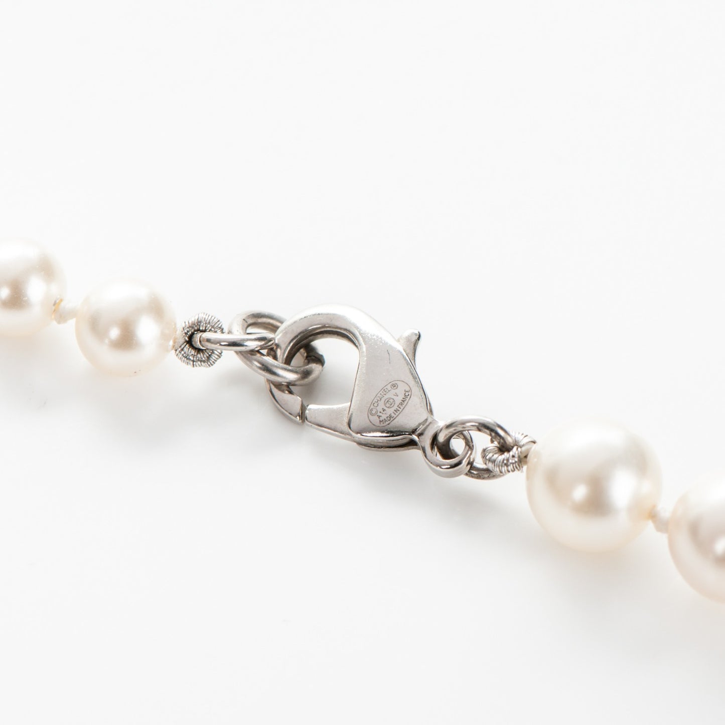 Graduated Pearl CC Long Necklace Silver