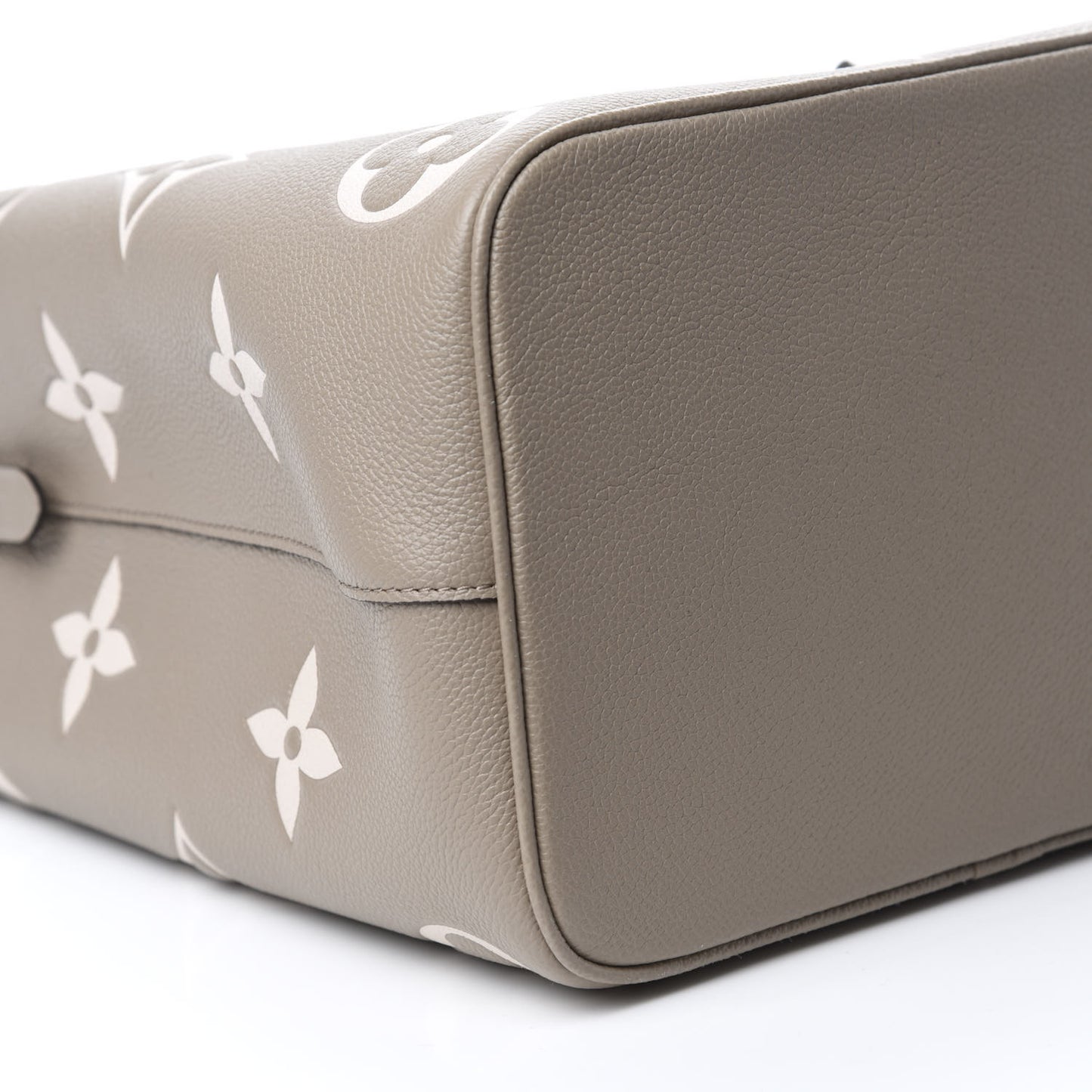 Empreinte Monogram Giant Neonoe MM Tourterelle Creme